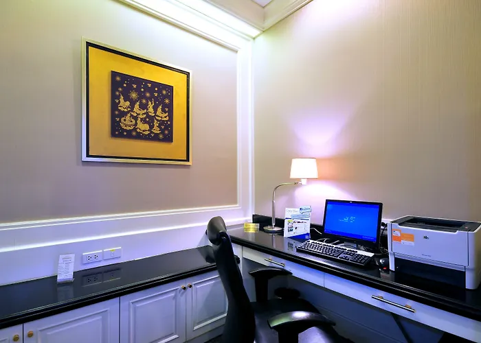 Grande Centre Point Ratchadamri Hotel 5*